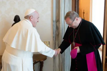 Papa Francisco com dom Georg Bätzing