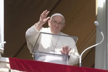 Papa Francisco durante o ângelus de hoje (5) no Vaticano