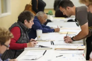 Eleitores em local de votação da Questão 1 ontem (7) em Columbus, Ohio, nos EUA