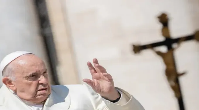 Papa Francisco em audiência geral no Vaticano em 19 de abril de 2023 ?? 
