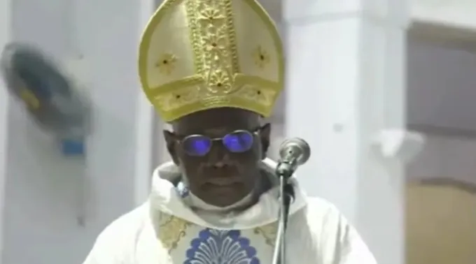 O cardeal Robert Sarah durante a missa de abertura do primeiro Congresso Internacional de Liturgistas Africanos em Dakar, Senegal ?? 