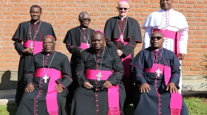Membros da Conferência Episcopal do Malawi ?? 