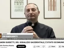 Padre Ramon Guidetti, excomungado por chamar o papa Francisco de "usurpador" em uma homilia no domingo (31).