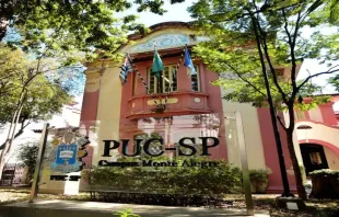Pontifícia Universidade Católica de São Paulo (PUC-SP) em São Paulo (SP).