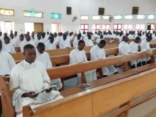 Seminaristas no Seminário Maior Bom Pastor, na diocese católica de Kaduna, na Nigéria.