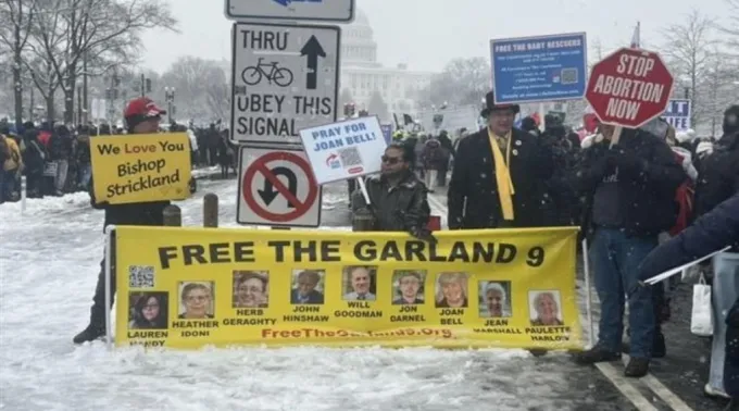 Protesto contra a prisão de nove ativistas pró-vida em 19 de janeiro de 2024. ?? 