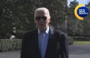 O presidente dos EUA, Joe Biden, diz ao correspondente da EWTN na Casa Branca, Owen Jensen, que discorda da doutrina da Igreja sobre fertilização in vitro