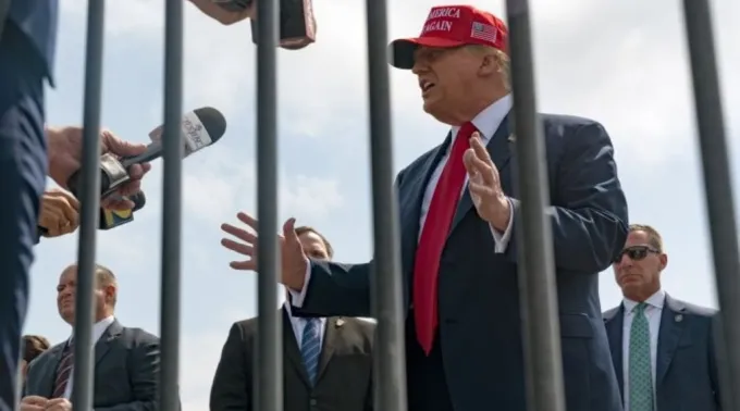 Donald Trump fala à imprensa em Atlanta ?? 