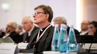 O arcebispo de Colônia, o cardeal Rainer Maria Woelki, em assembleia do Caminho Sinodal Alemão, em 9 de março de 2023.