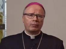 O bispo de Trier, dom Stephan Ackermann.