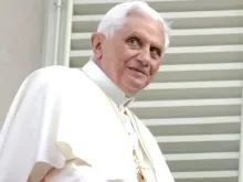Papa Bento XVI em Vigevano, Itália, em 21 de abril de 2007.