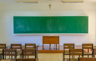 Sala de aula em escola católica.