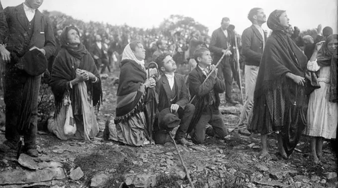 Multidão no Milagre do Sol