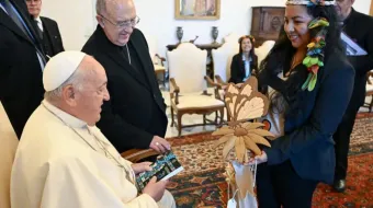 Papa Francisco recebe membros da Conferência Eclesial da Amazônia (CEAMA) e da Rede Eclesial Pan-Amazônica (REPAM) em audiência privada hoje (3) no Vaticano;