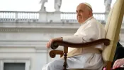Papa Francisco incentiva jovem homossexual expulso do seminário a continuar com sua vocação