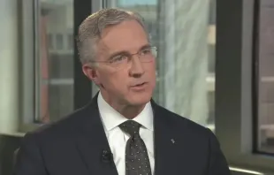 Patrick Kelly, cavaleiro Supremo dos Cavaleiros de Colombo, em entrevista com Montse Alvarado, presidente e executiva-chefe da EWTN News.