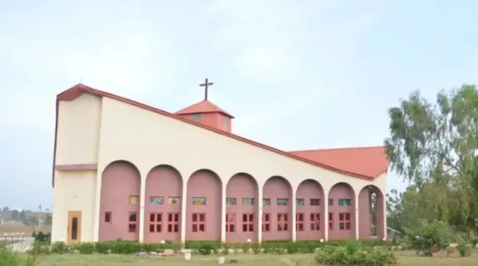 Igreja no Seminário do Bom Pastor em Kaduna ?? 
