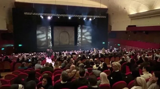 Apresdentação do musical Bernadette de Lourdes em Roma ?? 