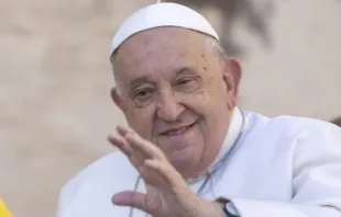 Papa Francisco na praça de São Pedro, no Vaticano.