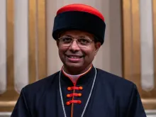 Dom George Jacob Koovakad, da Igreja Siro-Malabar, oficial da Secretaria de Estado da Santa Sé e agente de viagens pessoal do papa Francisco, foi criado cardeal pelo papa em consistório na basílica de São Pedro, no Vaticano, em 7 de dezembro do ano passado.