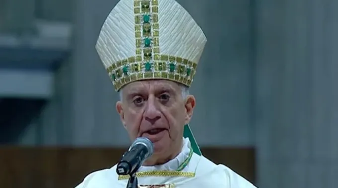 Dom Rino Fisichella na missa do Jubileu dos Diáconos ?? 