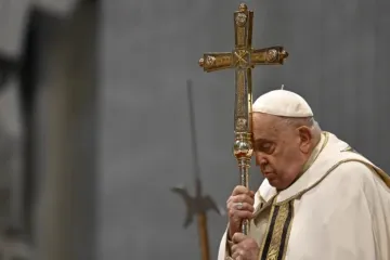 Papa Francisco reza em missa na Epifania de 2025 no Vaticano