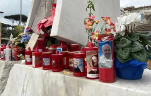 O papa Francisco está internado no Hospital Policlínico Agostino Gemelli, em Roma, desde 14 de fevereiro.