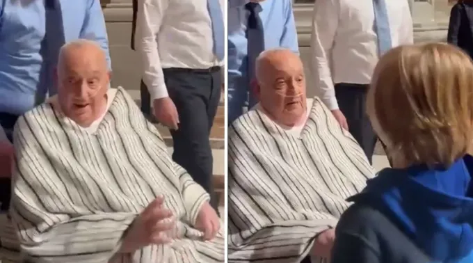 Papa Francisco aparece em público pela segunda vez depois de sua internação ?? 