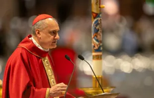 O arcipreste da basílica de São Pedro, cardeal Mauro Gambetti, OFM Conv, profere homilia ontem (29) no quarto dia das Missas Novendiales pela alma do papa Francisco.