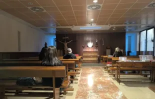 Orações ininterruptas na Espanha pelo conclave para eleger o sucessor do papa Francisco.