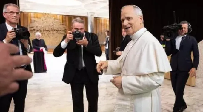 Papa Leão XIV se encontra com jornalistas na Cidade do Vaticano em 12 de maio de 2025 ?? 