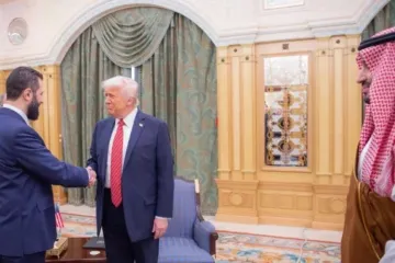 Ahmed al-Sharaa e Donald Trump em Riad