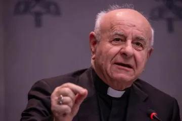 Vincenzo Paglia discursa em entrevista coletiva para cúpula da Santa Sé sobre longevidade