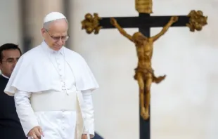 Papa Leão XIV ontem (21) em sua primeira audiência geral no Vaticano. Imagem referencial.