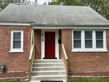 Casa de infância de Robert Prevost, atual papa Leão XIV, em Dolton, Illinois, EUA.