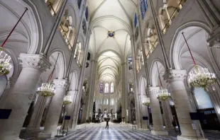 A nave da Catedral de Notre-Dame de Paris em 29 de novembro de 2024.