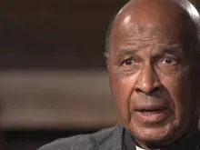 Cardeal Wilfrid Napier fala à EWTN News em Roma em 26 de maio de 2025.