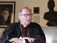 o arcebispo de Utrecht, Holanda, cardeal Willem Eijk.