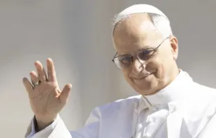 Papa Leão XIV na praça de São Pedro, no Vaticano.