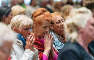 Cerca de 10 mil peregrinos se reuniram no santuário mariano nacional em Knock, Irlanda, no último fim de semana, para marcar o 40º aniversário do All Ireland Rosary Rally (Encontro do Rosário de Toda a Irlanda).
