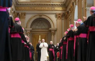 Leão XIV recebe membros da Conferência Episcopal Italiana (CEI) hoje (17) no Vaticano.