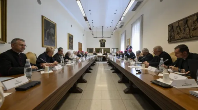 Papa Leão XIV em reunião com o 16º concílio ordinário do sínodo em Roma em 26 de junho de 2025 ?? 