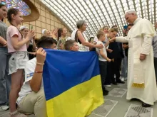 Papa Leão XIV com 300 crianças e adolescentes acolhidos pela Cáritas Itália no verão italiano.