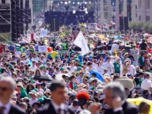 Jubileu dos Adolescentes, com 200 mil meninos e meninas na praça de São Pedro, no Vaticano, em abril.