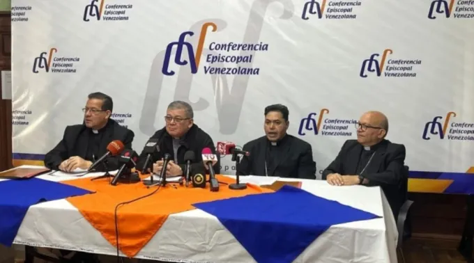 Membros da CEV em entrevista coletiva em 11 de julho de 2025 ?? 