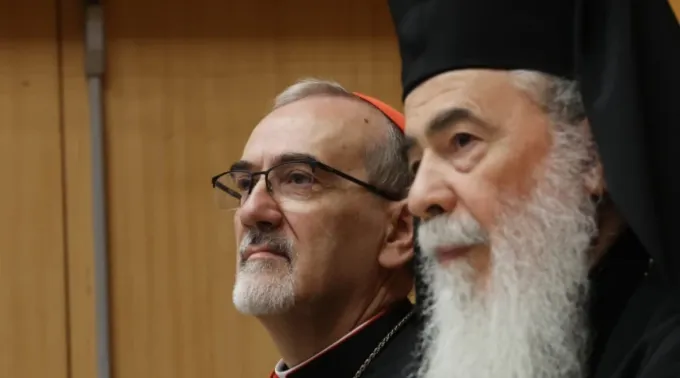 Cardeal Pierbattista Pizzaballa e Teófilo III ?? 