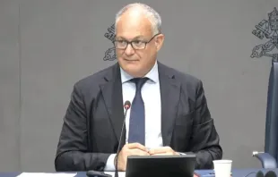 O prefeito de Roma e comissário extraordinário para o Jubileu 2025, Roberto Gualtieri, em entrevista coletiva hoje (23) no Vaticano.