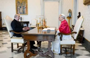 O papa Leão XIV recebe ontem (24) o presidente da República Democrática Popular da Argélia, Abdelmadjid Tebboune, na Biblioteca Apostólica, no Vaticano.
