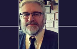 Edward Peters, de 68 anos de idade, dava aulas no seminário maior do Sagrado Coração desde 2005.