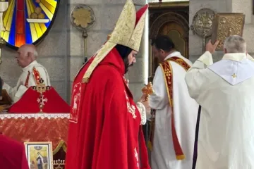 Yaacoub Camil Afram Antoine celebra a missa de lançamento da Associação dos Católicos Hebreus